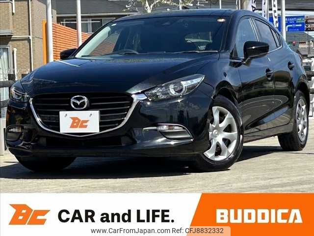 mazda axela 2018 CFJ8832332 image 1