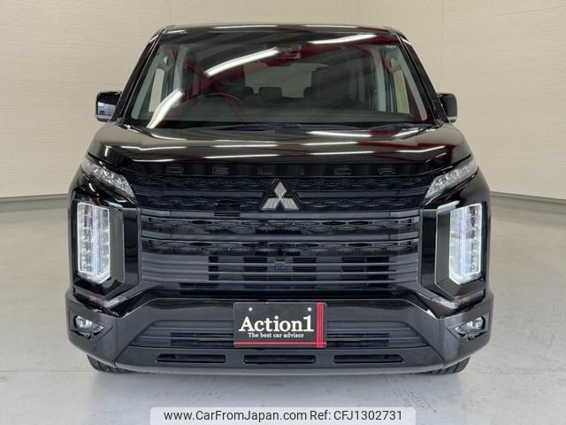 mitsubishi delica-d-5 2020 163 image 2