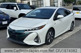 toyota prius-phv 2017 CFJ1874382
