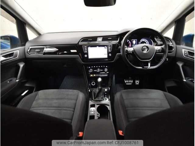 volkswagen golf-touran 2017 -VOLKSWAGEN--VW Golf Touran DBA-1TCZD--WVGZZZ1TZHW101933---VOLKSWAGEN--VW Golf Touran DBA-1TCZD--WVGZZZ1TZHW101933- image 2