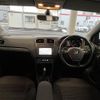 volkswagen polo 2017 -VOLKSWAGEN--VW Polo DBA-6RCJZ--WVWZZZ6RZHU012023---VOLKSWAGEN--VW Polo DBA-6RCJZ--WVWZZZ6RZHU012023- image 4