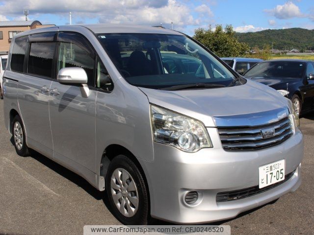 toyota noah 2013 -TOYOTA 【三重 503ﾄ1705】--Noah ZRR70Gｶｲ--0548860---TOYOTA 【三重 503ﾄ1705】--Noah ZRR70Gｶｲ--0548860- image 1