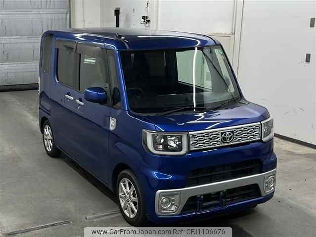 toyota pixis-mega 2016 -TOYOTA--Pixis Mega LA700A-0004139---TOYOTA--Pixis Mega LA700A-0004139- image 1