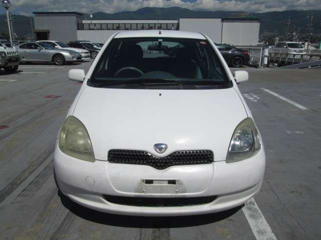 toyota vitz 2000 18065A image 2