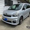 toyota voxy 2012 CFJ1705012 image 2