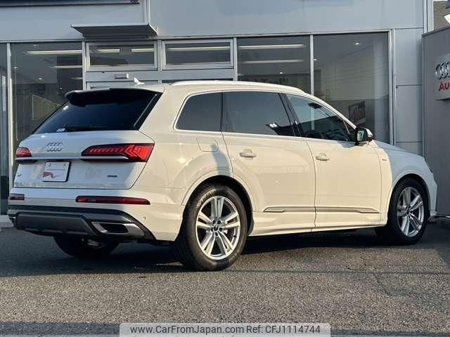 audi q7 2023 quick_quick_3DA-4MCVMA_WAUZZZ4MXPD034638 image 2