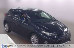 toyota auris 2014 CFJ1525905