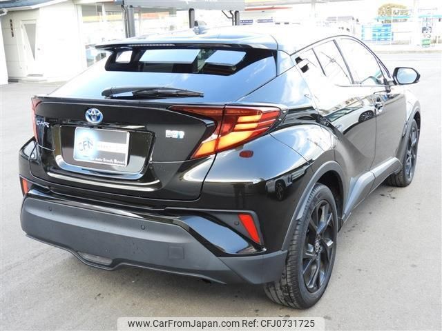 toyota c-hr 2023 quick_quick_6AA-ZYX11_ZYX11-2060384 image 2