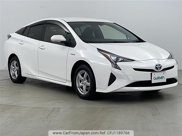 toyota prius 2018 -TOYOTA--Prius DAA-ZVW55--ZVW55-8057688---TOYOTA--Prius DAA-ZVW55--ZVW55-8057688- image 1