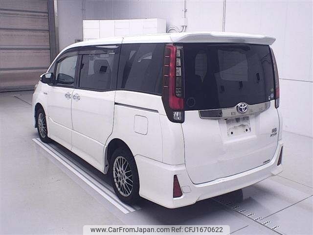 toyota noah 2016 CFJ1670622 image 2