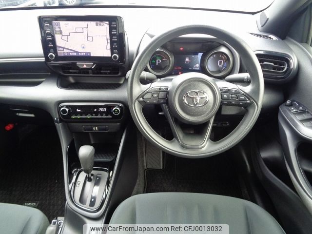 toyota yaris 2021 -TOYOTA--Yaris 6AA-MXPH10--MXPH10-2070989---TOYOTA--Yaris 6AA-MXPH10--MXPH10-2070989- image 2