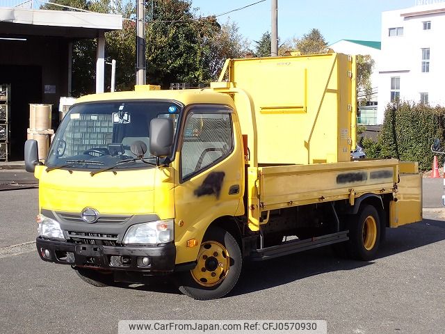 hino dutro 2012 24341207 image 1