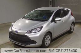 toyota aqua 2022 -TOYOTA--AQUA 6AA-MXPK11--MXPK11-2090212---TOYOTA--AQUA 6AA-MXPK11--MXPK11-2090212-