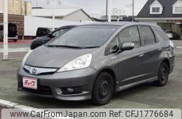 honda fit-shuttle 2013 CFJ1776684
