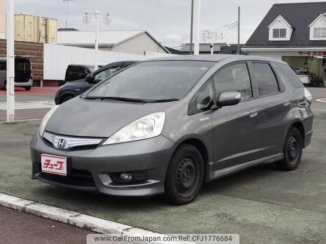 honda fit-shuttle 2013 CFJ1776684 image 1