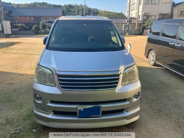 toyota noah 2005 -TOYOTA--Noah DBA-AZR60G--AZR60-0470711---TOYOTA--Noah DBA-AZR60G--AZR60-0470711- image 2