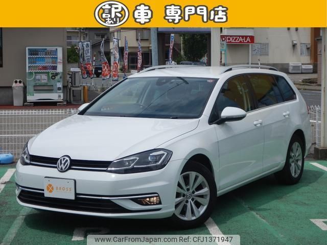 volkswagen golf-variant 2018 quick_quick_AUCJZ_WVWAUZJP622867 image 1