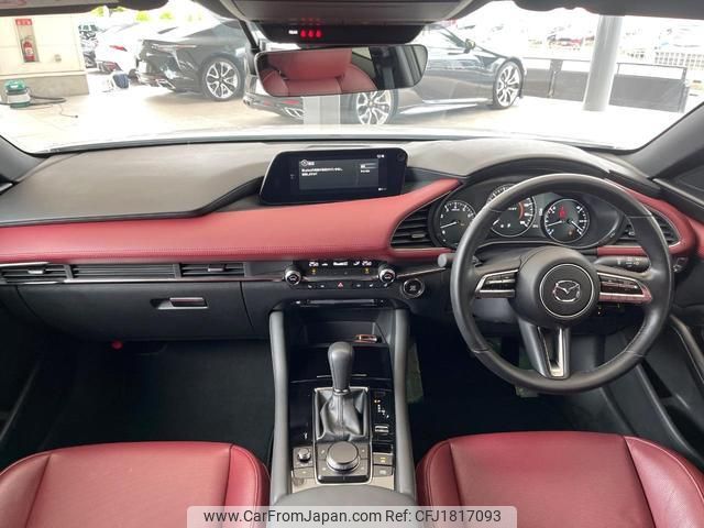 mazda mazda3-fastback 2022 CFJ1817093 image 2