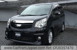 toyota noah 2013 -TOYOTA--Noah DBA-ZRR70W--ZRR70-0541018---TOYOTA--Noah DBA-ZRR70W--ZRR70-0541018-