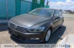 volkswagen passat-variant 2018 -VOLKSWAGEN--VW Passat Variant DBA-3CCZE--WVWZZZ3CZJE124166---VOLKSWAGEN--VW Passat Variant DBA-3CCZE--WVWZZZ3CZJE124166-