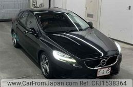 volvo v40 2016 CFJ1538364