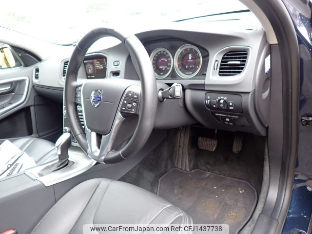 volvo v60 2012 -VOLVO--Volvo V60 DBA-FB4164T--YV1FW485BD1106033---VOLVO--Volvo V60 DBA-FB4164T--YV1FW485BD1106033- image 2