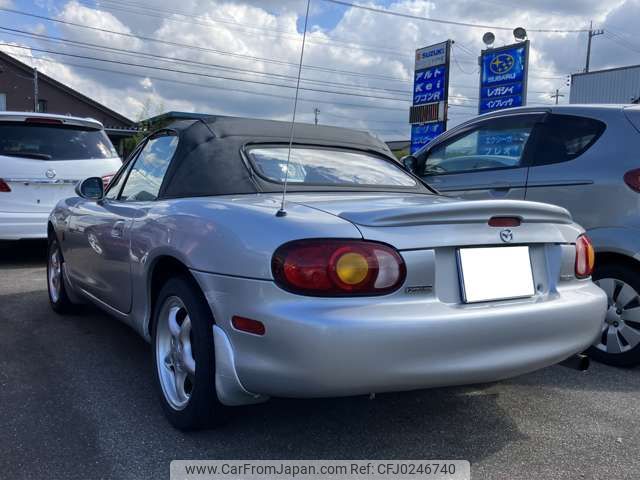 mazda roadster 2000 CFJ domestic stock image 2