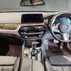 bmw 5-series 2018 quick_quick_LDA-JC20_WBAJC32020WB93792 image 3