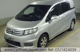 honda freed-spike 2012 CFJ1824039