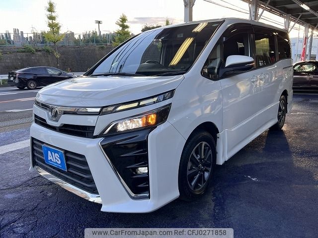 toyota voxy 2018 -TOYOTA--Voxy DBA-ZRR80W--ZRR80-0394539---TOYOTA--Voxy DBA-ZRR80W--ZRR80-0394539- image 1