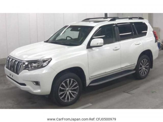 toyota land-cruiser-prado 2017 quick_quick_LDA-GDJ151W_0005638 image 1