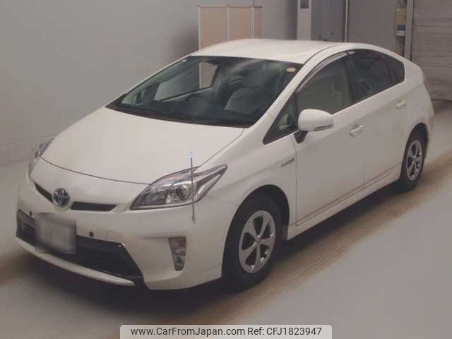 toyota prius 2015 CFJ1823947 image 1