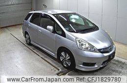 honda fit-shuttle 2013 CFJ1829780