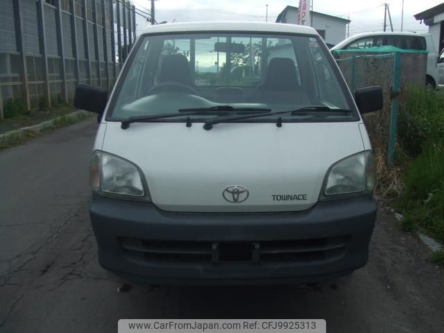 toyota townace-truck 2001 GOO_NET_EXCHANGE_0303506A30240622W001 image 2