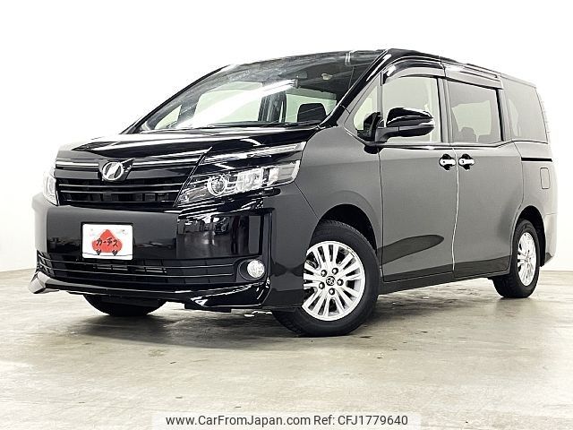 toyota voxy 2014 CFJ1779640 image 1