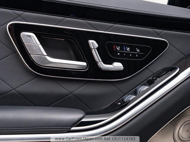 mercedes-benz s-class 2022 quick_quick_5AA-223163_W1K2231361A112798 image 2