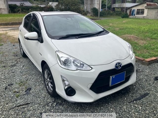 toyota aqua 2017 CFJ1851196 image 1