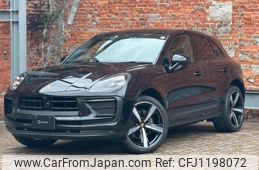 porsche macan 2023 quick_quick_3BA-J1NT_WP1ZZZ95ZPLB11464