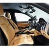 porsche cayenne 2017 quick_quick_ABA-92ACEY_WP1ZZZ92ZHKA90673 image 4