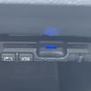 renault lutecia 2018 CFJ1642360 image 5