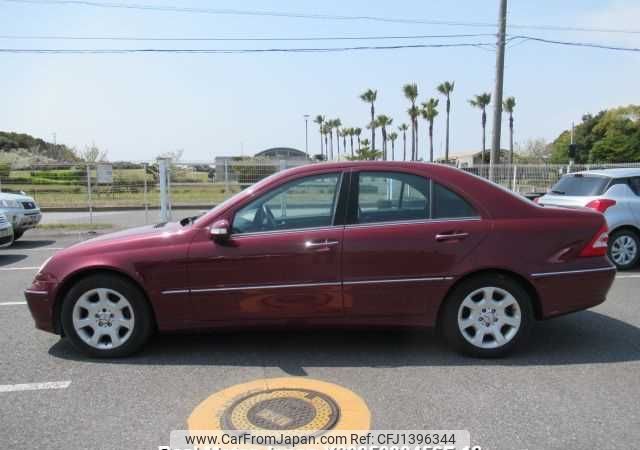 mercedes-benz c-class 2005 646828-Y2025030456F-12 image 2