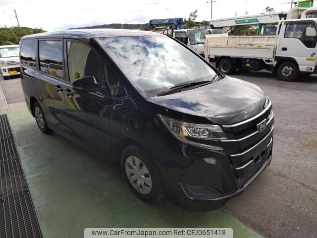 toyota noah 2021 quick_quick_3BA-ZRR80G_0704348 image 1