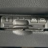 toyota prius 2018 CFJ1701721 image 8