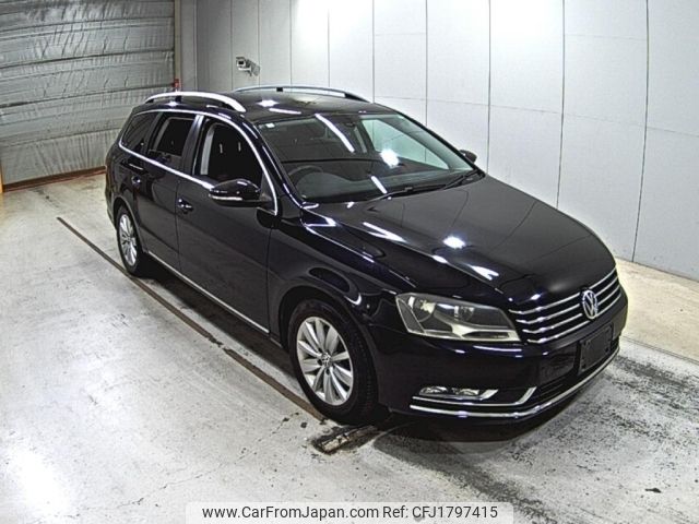 volkswagen passat-variant 2013 CFJ1797415 image 1