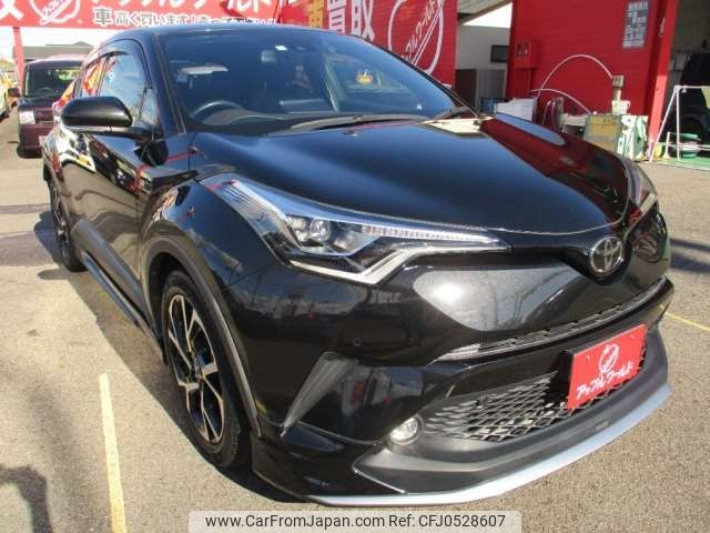 toyota c-hr 2019 -TOYOTA--C-HR DBA-NGX10--NGX10-2005801---TOYOTA--C-HR DBA-NGX10--NGX10-2005801- image 1