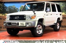 toyota land-cruiser 2015 CFJ1740017