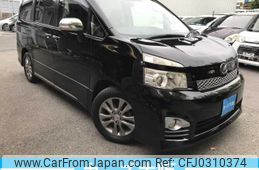 toyota voxy 2012 TE4070