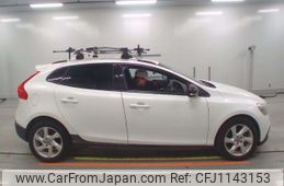volvo v40 2014 NIKYO_KY94811