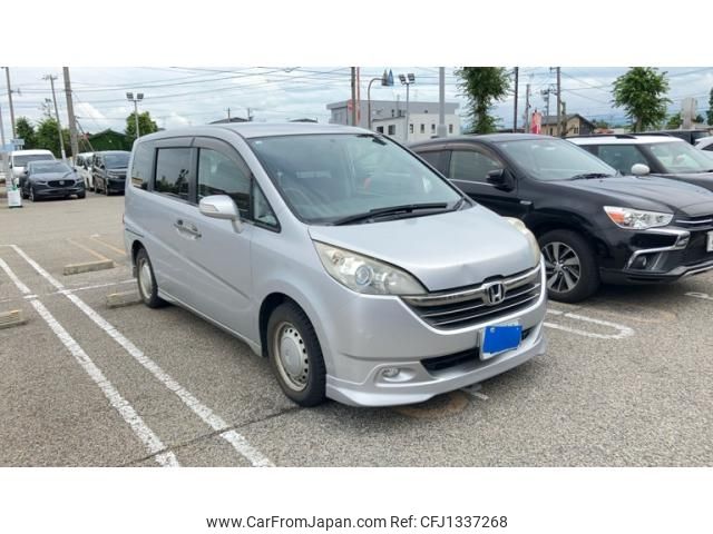 honda stepwagon 2006 -HONDA--Stepwgn DBA-RG1--RG1-1111818---HONDA--Stepwgn DBA-RG1--RG1-1111818- image 1