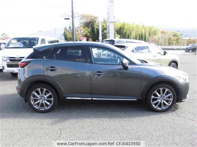 mazda cx-3 2018 -MAZDA--CX-3 6BA-DKEAW--DKEAW-200562---MAZDA--CX-3 6BA-DKEAW--DKEAW-200562- image 2